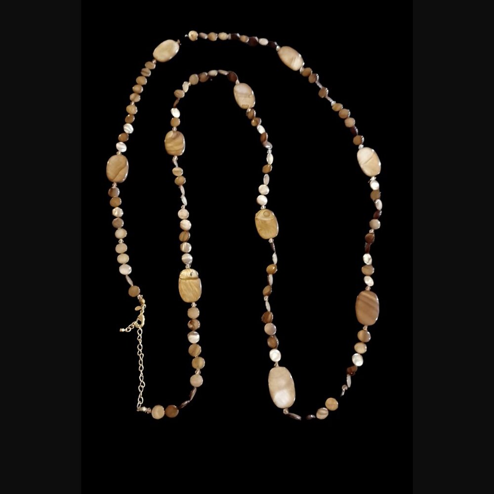 Retired Primer Designs Very Long Dyed Mother Of Pearl Statement Necklace 63.5"
